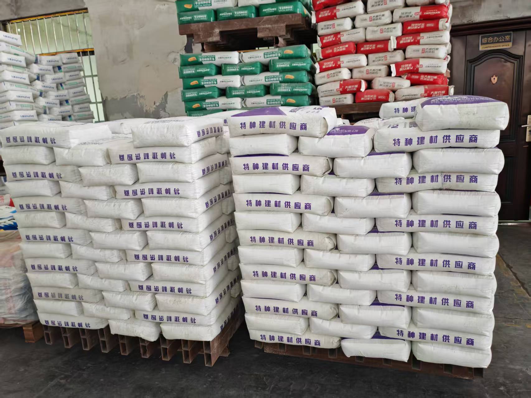 博湖拱顶带模注浆料